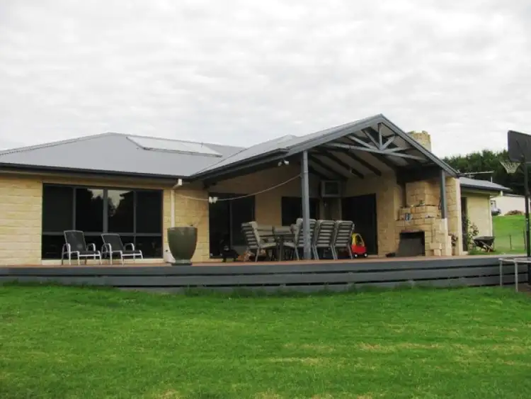 50 Ayrlie Park Crescent, Korumburra VIC 3950
