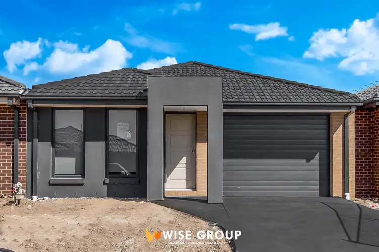 15 Cubbie Way, Clyde North VIC 3978