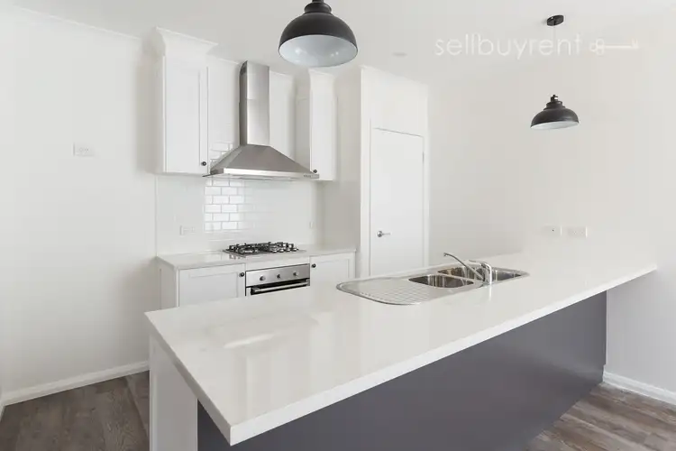 Third view of Homely apartment listing, 2/154 LAWRENCE STREET, Wodonga VIC 3690