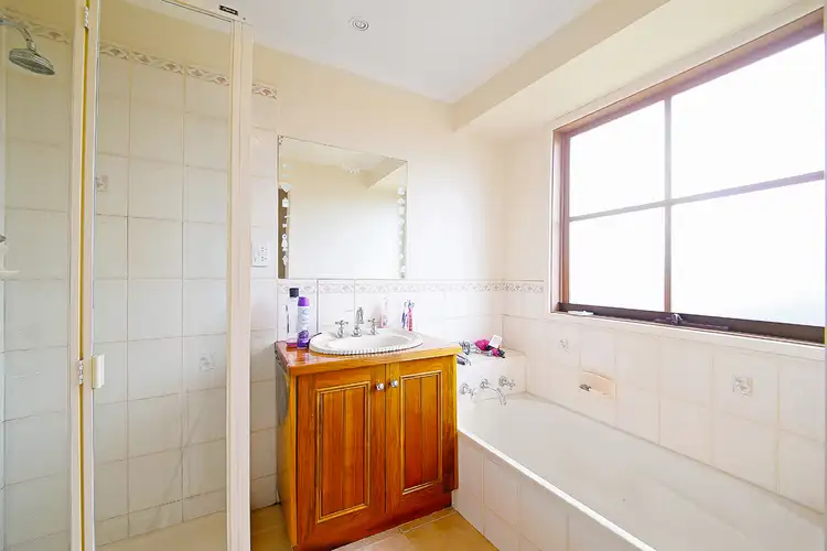 Seventh view of Homely house listing, 1 Sherrin Crt, Werribee VIC 3030