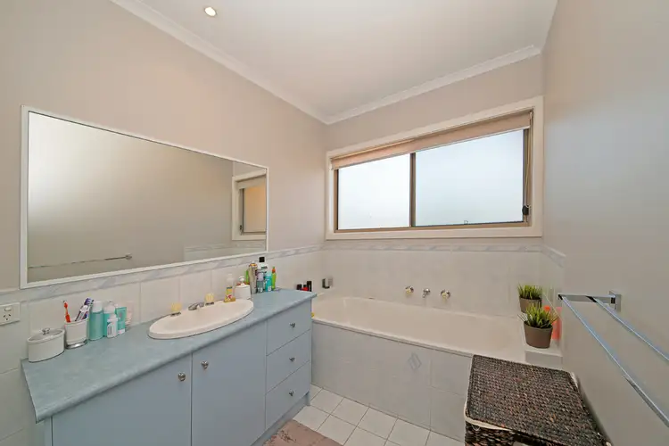 Seventh view of Homely house listing, 32 Elphinstone Way, Caroline Springs VIC 3023