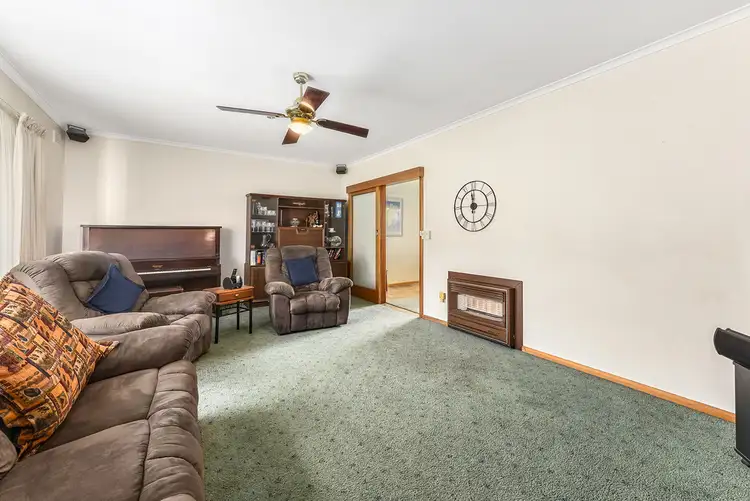 Third view of Homely house listing, 21 CURRAWONG CRESCENT, Mount Gambier SA 5290