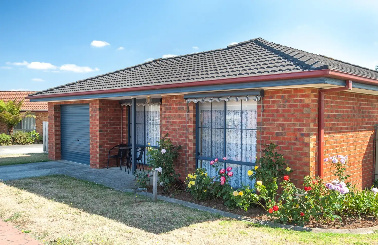 Main view of Homely townhouse listing, 10 Rees Close, Drouin VIC 3818