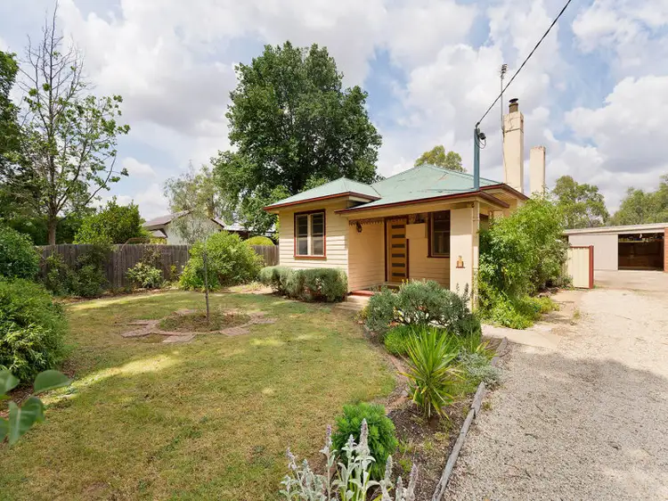 30 Panmure Street, Newstead VIC 3462