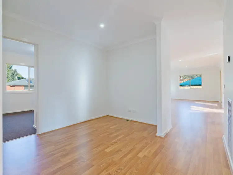 Fifth view of Homely house listing, 2 Masterson Close, Castlemaine VIC 3450