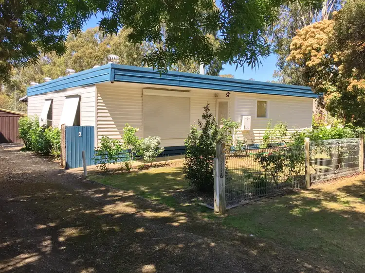 2 Young Street, Bonnie Doon VIC 3720