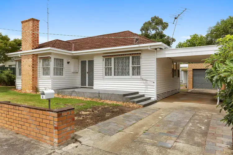 2 Morongo Avenue, Hamilton VIC 3300
