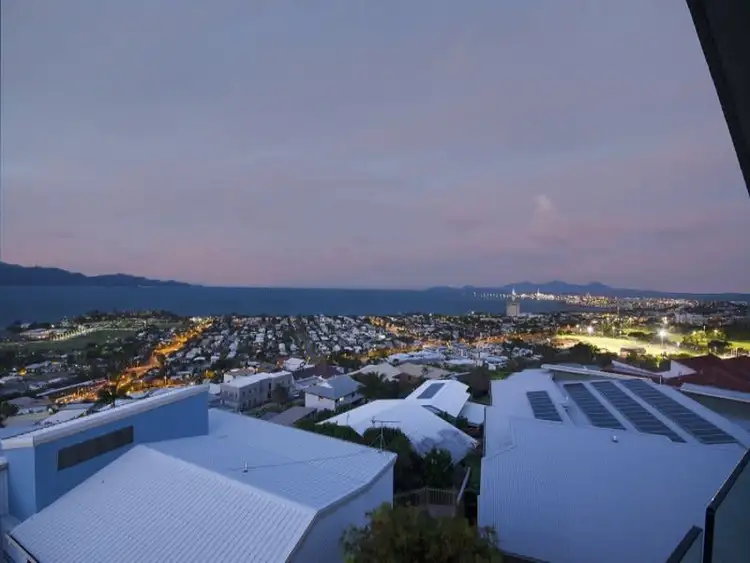 5 Arundel Court, Castle Hill QLD 4810