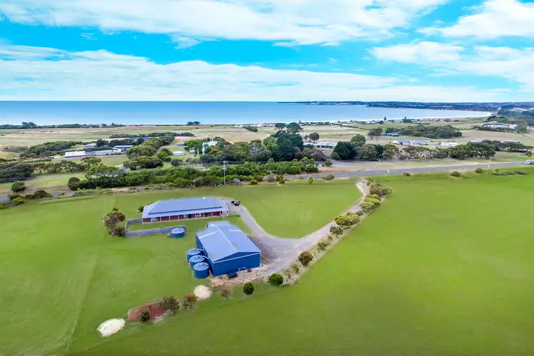 8964 Princes Highway, Portland VIC 3305