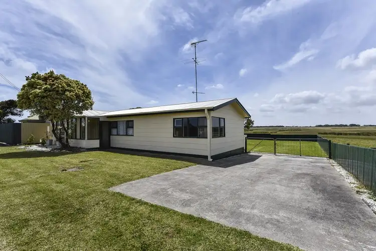 Fifth view of Homely house listing, 18 Elizabeth Street, Port Macdonnell SA 5291
