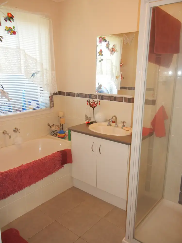 Fourth view of Homely house listing, 30 Sutherland Way, Drouin VIC 3818