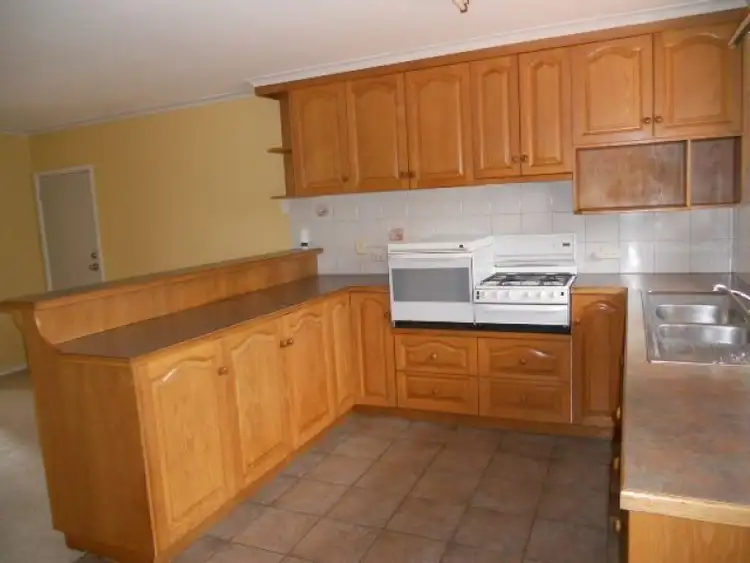 Fifth view of Homely house listing, 5 Elm Avenue, Mount Gambier SA 5290