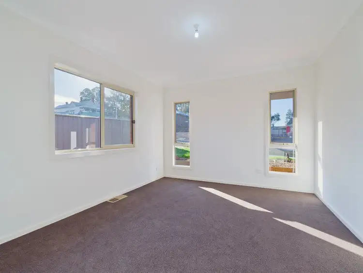 Sixth view of Homely house listing, 2 Masterson Close, Castlemaine VIC 3450