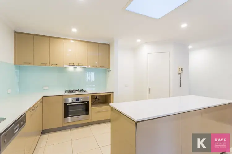 1/4 Gamble Avenue, Berwick VIC 3806