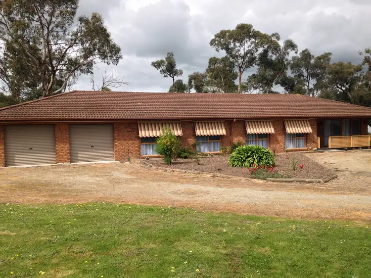 10 Fairway Drive, Drouin VIC 3818