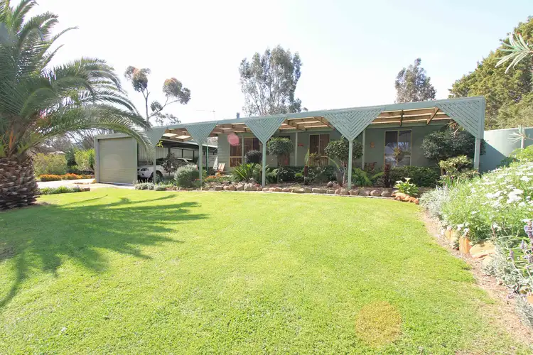 22 Golf Links Lane, Heathcote VIC 3523