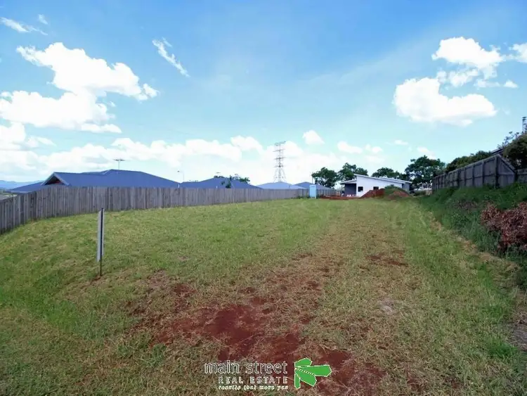 27 Neal Street, Atherton QLD 4883
