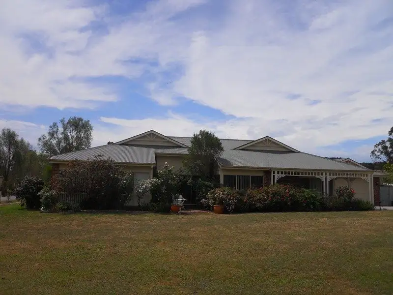 Main view of Homely house listing, 1/15 Fairway Drive, Drouin VIC 3818