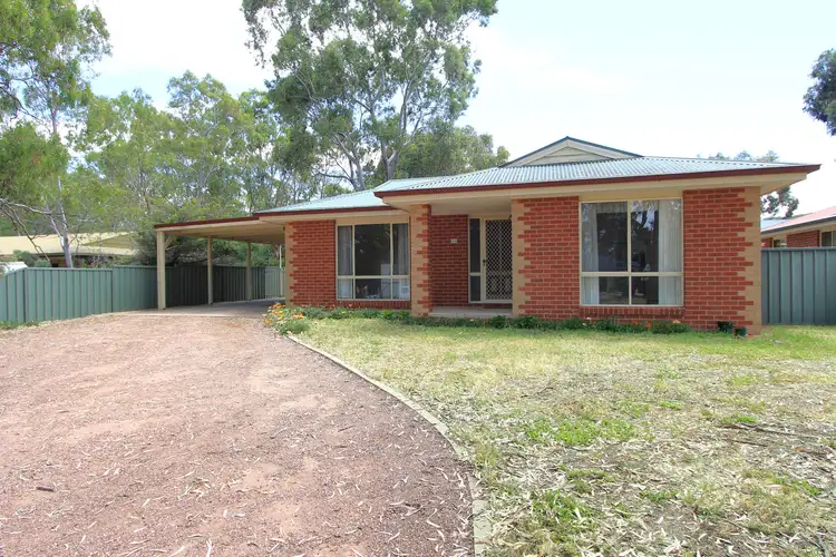 30 Scullys Lane, Heathcote VIC 3523