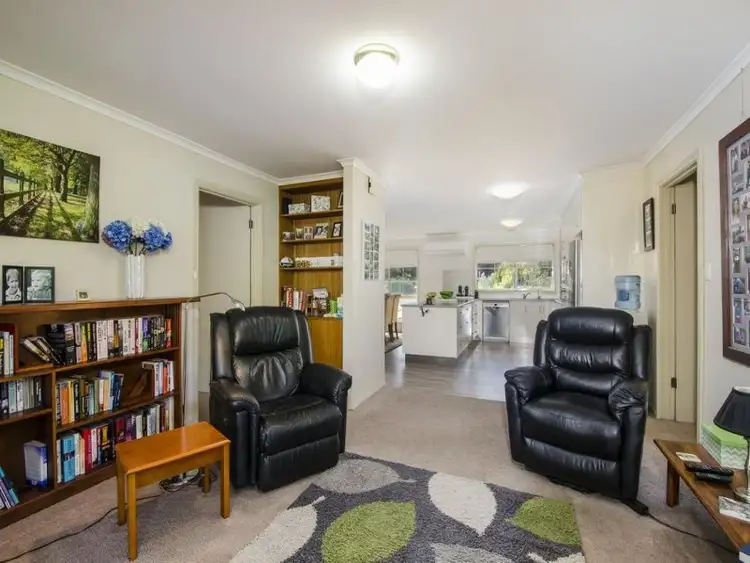 Third view of Homely house listing, 10 Bellshire Place, Mount Gambier SA 5290