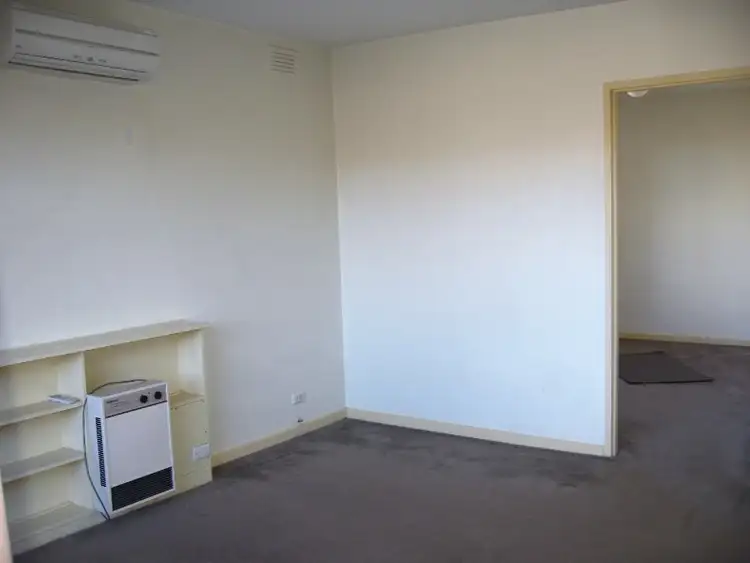 Fourth view of Homely apartment listing, 6/95 St Leonards Road, Ascot Vale VIC 3032