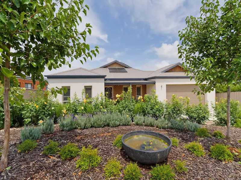 Main view of Homely house listing, 6 Phyllis Crescent, Castlemaine VIC 3450