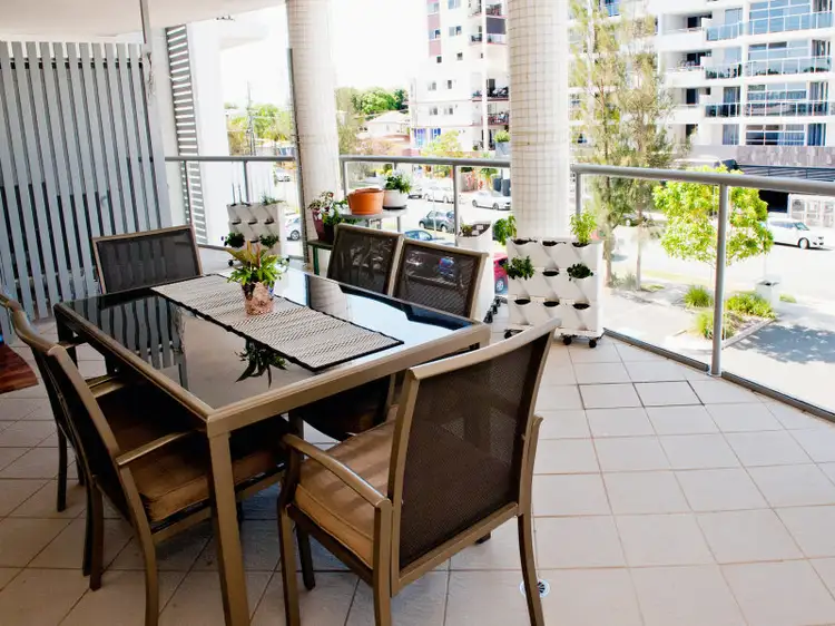 210/89 Landsborough Ave, Scarborough QLD 4020