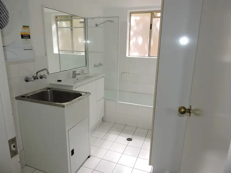 Fourth view of Homely apartment listing, 2/10 Union Street, Taringa QLD 4068