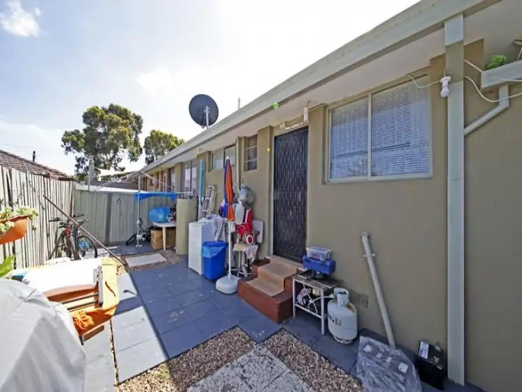 Fifth view of Homely unit listing, 4/41 James Street, St Albans VIC 3021