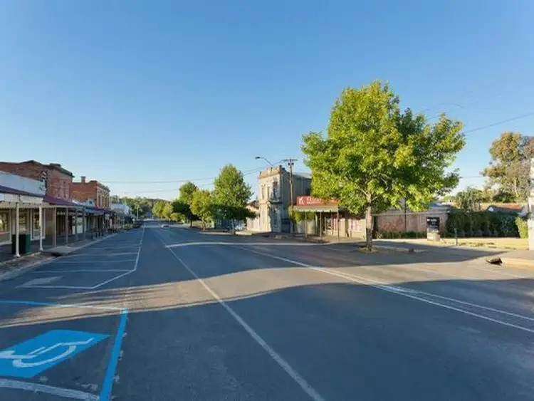 25 Hargraves Street, Castlemaine VIC 3450