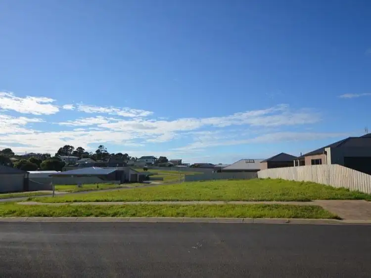 1 Neptune Avenue South, Portland VIC 3305