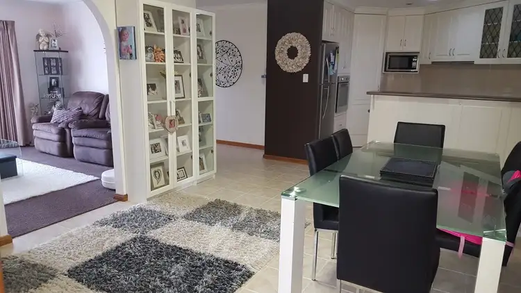 Fifth view of Homely house listing, 2 IVY PLACE, Mount Gambier SA 5290