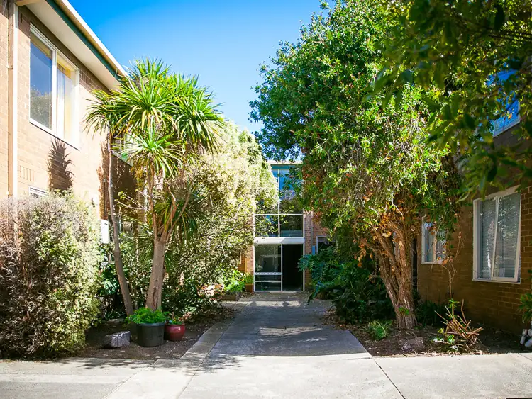 2 Centennial Avenue, Brunswick West VIC 3055