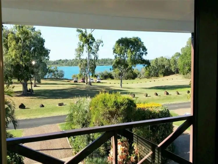 61 McIntosh Avenue, Elliott Heads QLD 4670