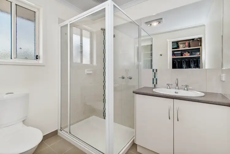 Fifth view of Homely house listing, 10 Spencer Drive, Kangaroo Flat VIC 3555