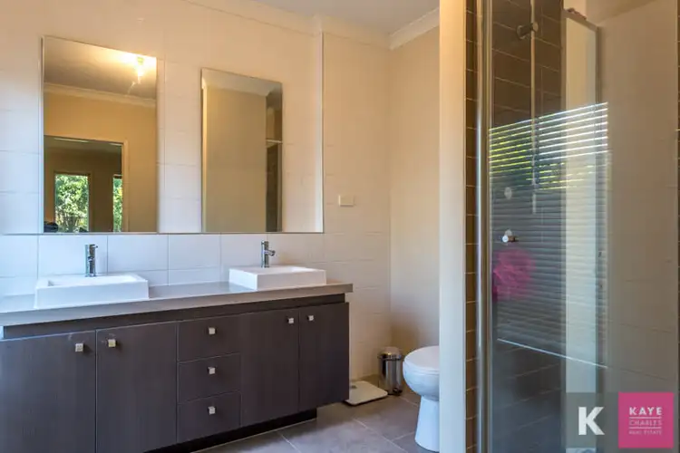 Fifth view of Homely house listing, 3 Lawrence Close, Pakenham VIC 3810