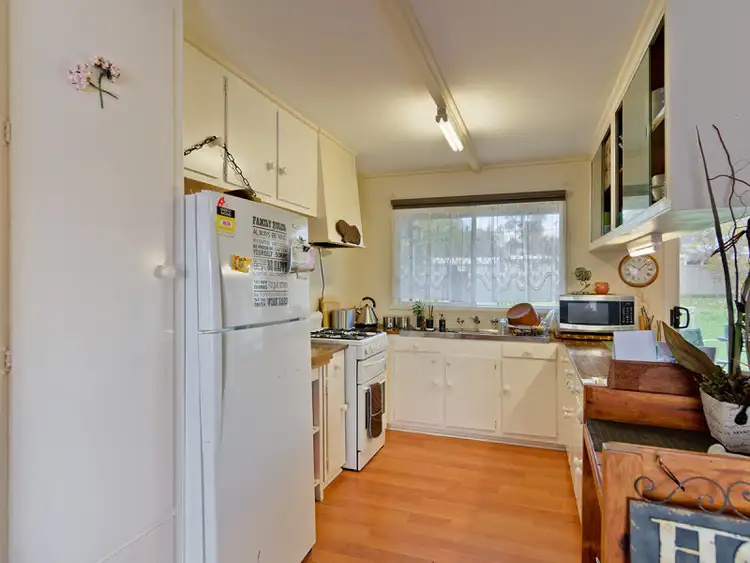 Third view of Homely house listing, 10 Van Heurck Street, Castlemaine VIC 3450