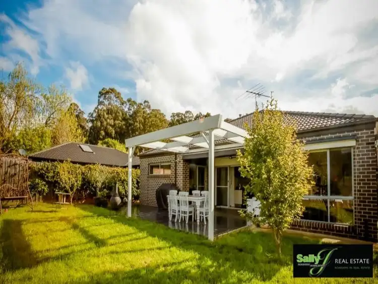11 Fernlea Close, Trafalgar VIC 3824