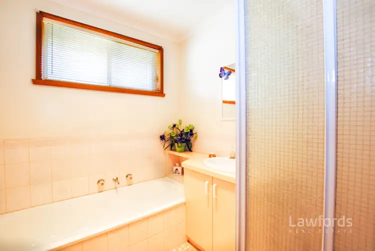 Seventh view of Homely house listing, 1 Kenny Court, Kangaroo Flat VIC 3555