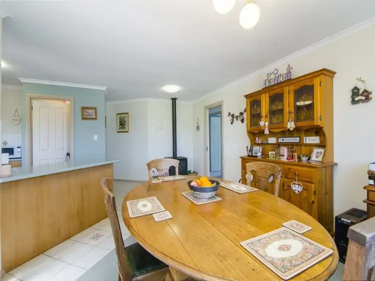 Fifth view of Homely house listing, 5 Matthew Flinders Way, Mount Gambier SA 5290