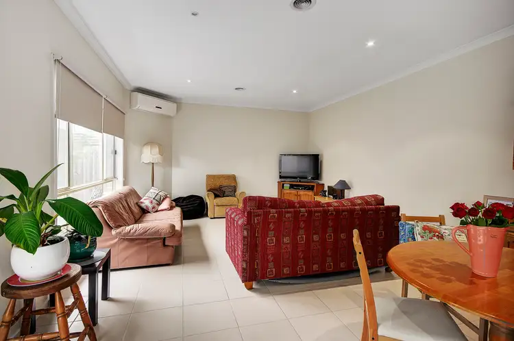 Fifth view of Homely unit listing, 2/9 Krisanway Drive, Marshall VIC 3216