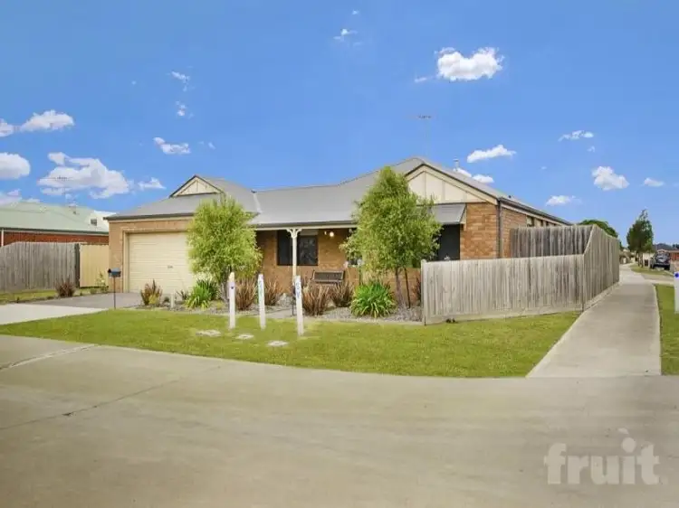 26 Carstairs Close, Grovedale VIC 3216