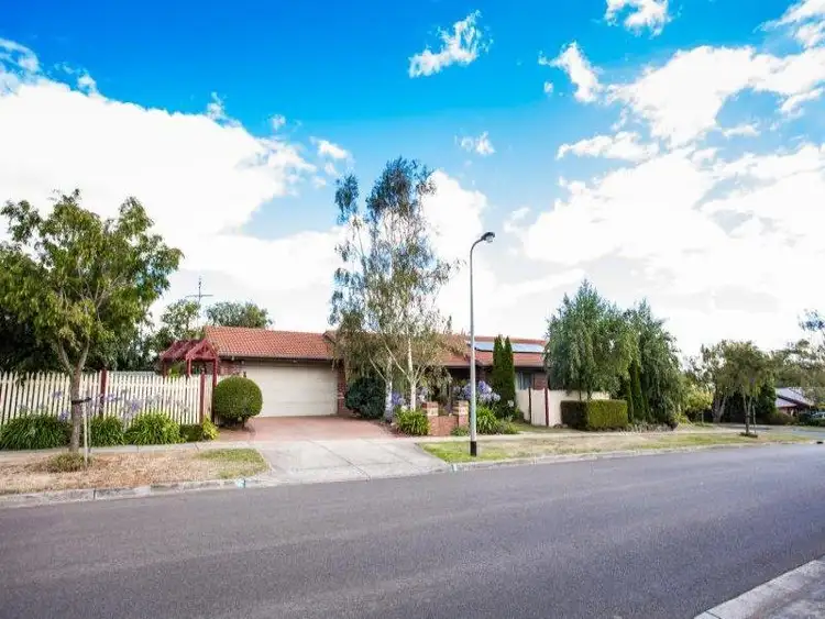 2 Myrtle Crescent, Warragul VIC 3820