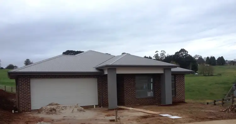 6 Jacaranda Court, Warragul VIC 3820