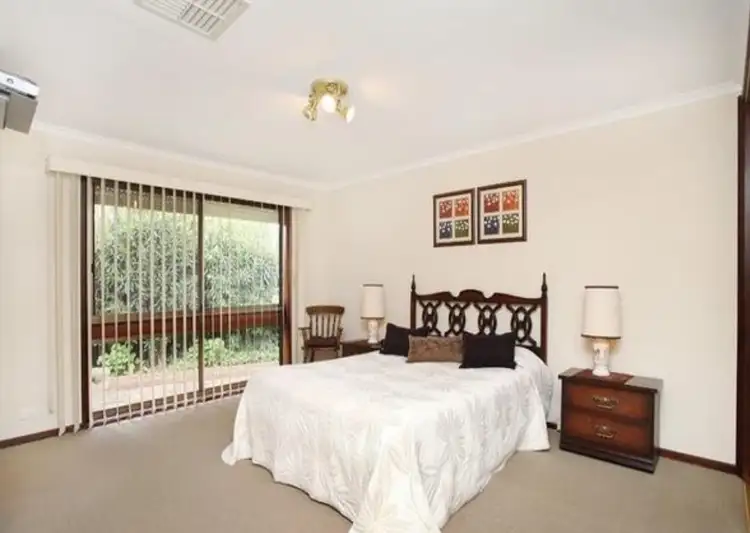 Seventh view of Homely house listing, 2 Chilterns Court, Kealba VIC 3021