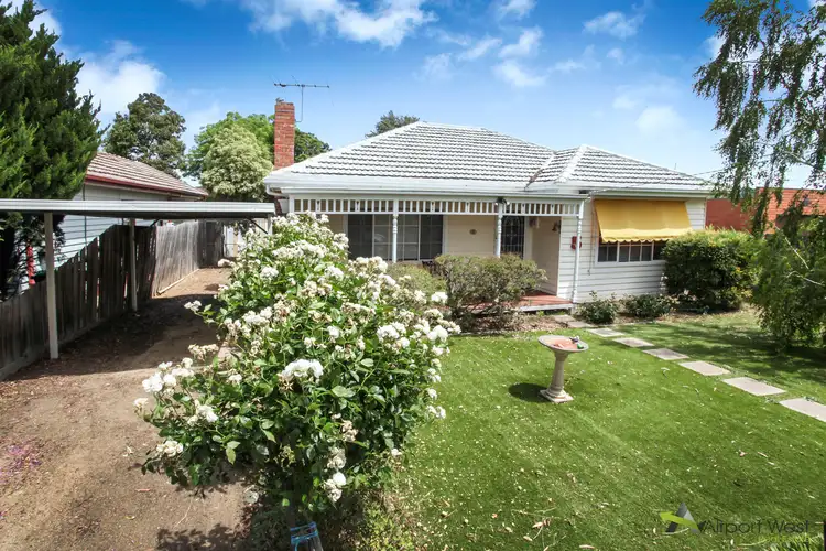 5 Oak Street, Airport West VIC 3042