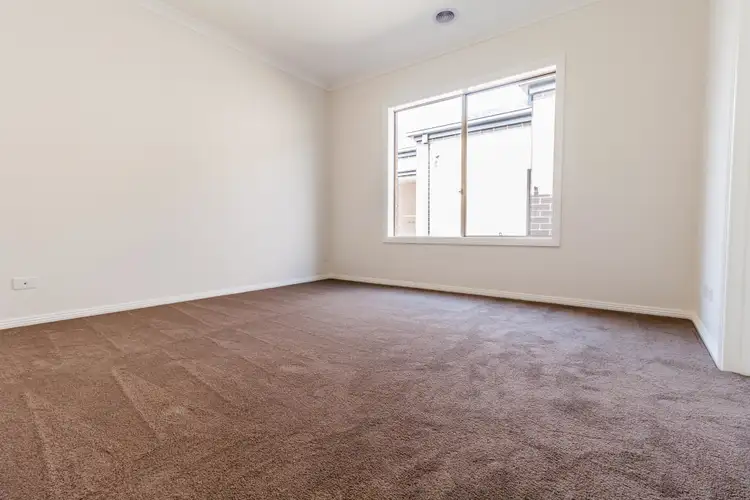 Sixth view of Homely house listing, 7 Elodea Way, Cranbourne North VIC 3977