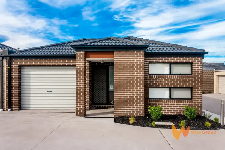 10 Renlik Circuit, Cranbourne North VIC 3977