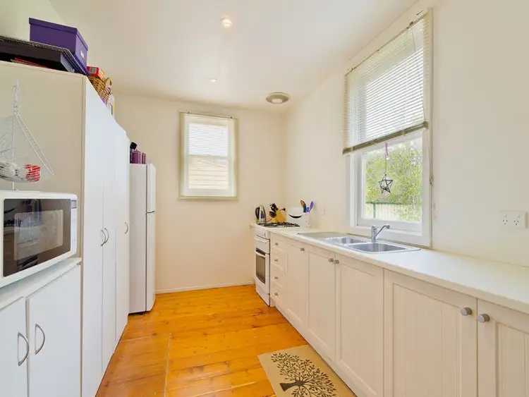 Third view of Homely house listing, 15 Urquhart Street, Castlemaine VIC 3450