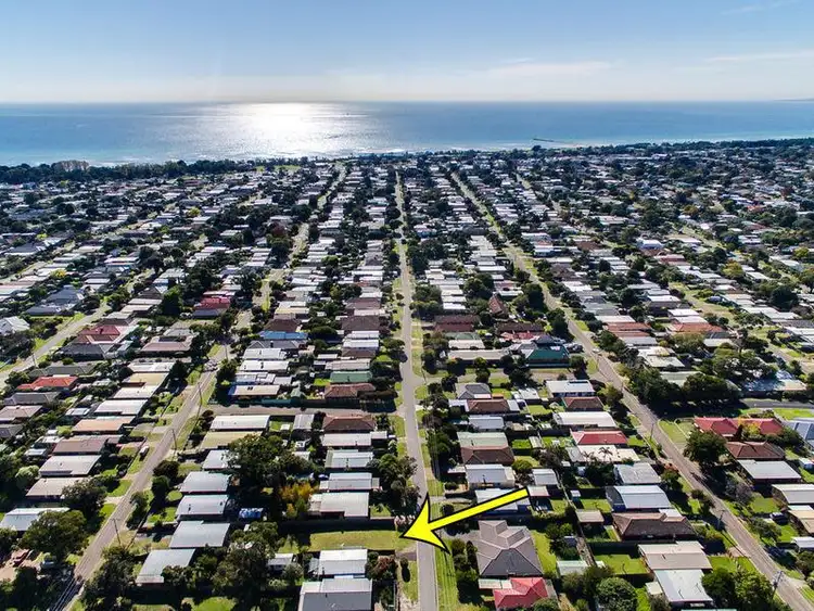 152 Seventh Avenue, Rosebud VIC 3939
